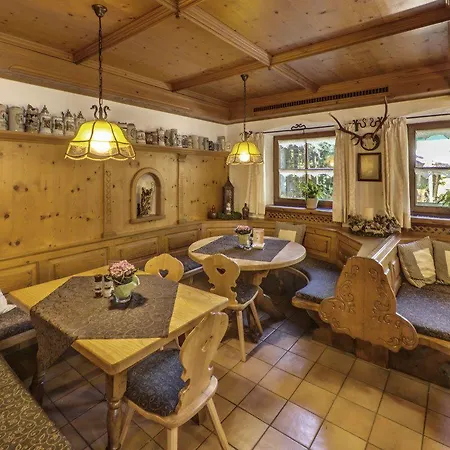 Weingast Inn 3*