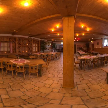 Weingast Inn 3*