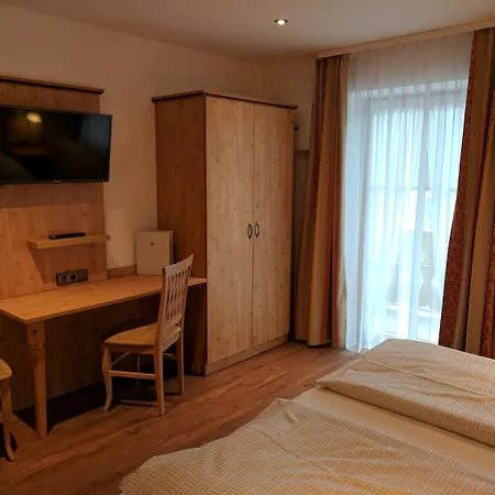 Weingast Inn 3*