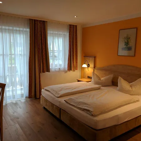 Weingast 3*