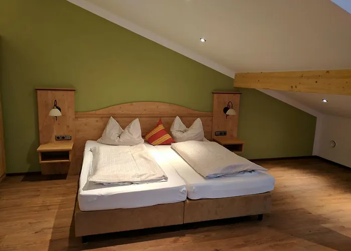 Weingast 3*